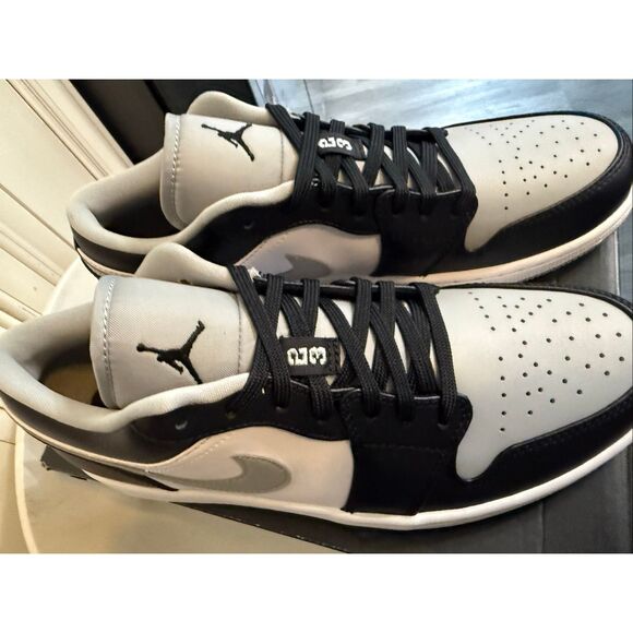 Nike Men's Air Jordan 1 Low Lace-up Sneakers Light Smoke Grey Size 8.5 NWOT - Picture 5 of 15